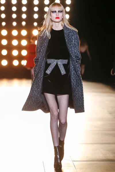Look 35